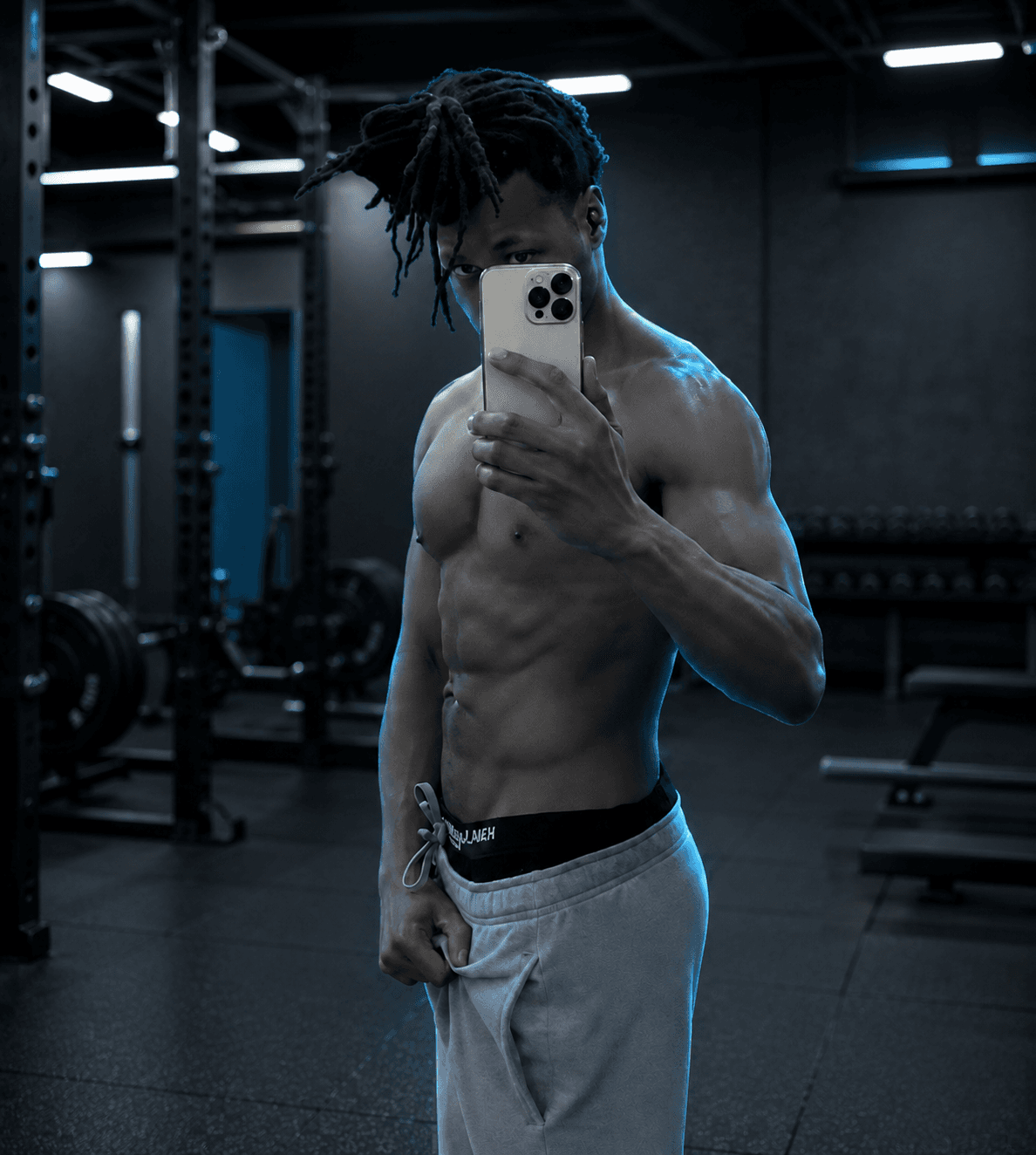 Royon after rebuilding his training, photographed in a mirror